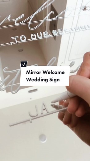 How I make a mirror wedding sign #weddingdecor #weddingideas #weddingsign #weddinggoals #antiquemirror #mirrorsignage #weddingtips #handlettering