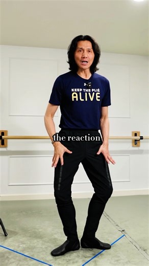 Are you introducing pointe work to young dancers? You might be making a crucial mistake. Teaching pointe requires more than just physical strength; it’s about muscle sensitivity and control. Children’s muscles don’t respond with the same speed or precision as an adult’s, and rushing them into pointe too soon can hinder their progress. Understanding the importance of proper muscle engagement and timing when transitioning from flat to pointe is key. Without the right approach, it’s like spinning y