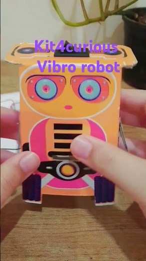 Making a vibro robot with kit4curious. #diy #robot #scienceproject #motor #stemtoys