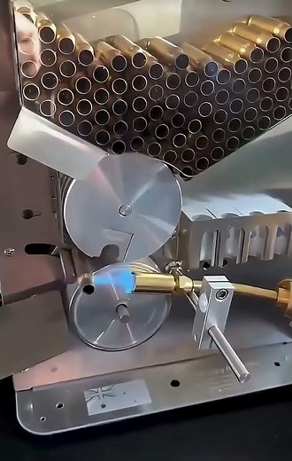 🔥 Precision Metal Tube Feeding & Cutting Machine — Watch the Perfect Automation in Action!