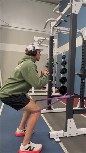 Spanish Squat ISO Wk1