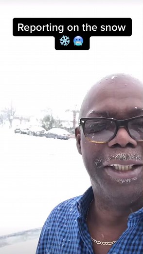 Untrained Meteorologist Reporting on the Snow Meme
