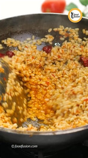 If you’re planning to make daal, this Fry Mash Daal is a must-try! Flavorful and absolutely delicious. So make it, share it, and love it! #streetstyle #foodfusion #daal | Food Fusion