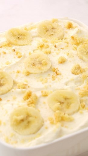 Banana Pudding! • This is our idea of the best Homemade Banana Pudding recipe! A dreamy dessert that’s made with a rich homemade vanilla pudding, and abundance of fresh bananas, and two layers vanilla wafer cookies that soak up some of the pudding as they soften to the perfect texture. • RECIPE LINK IN BIO or at https://www.cookingclassy.com/banana-pudding/ | Cooking Classy