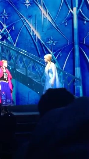 Anna's Journey in Frozen: Live Action Musical Performance