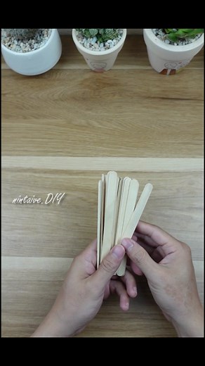 DIY photo frame with popsicle sticks #diy #handmade #popsiclestick #fyp #foryou #fypシ #ideas