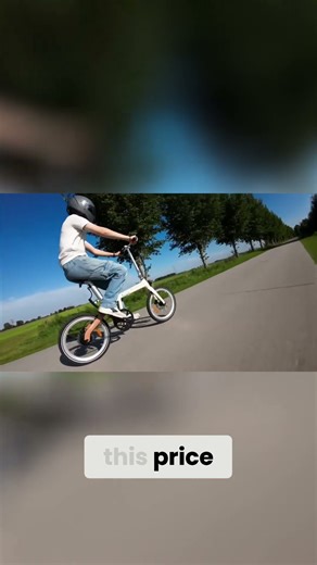 Electric Scooter Review: Stunning Design, Annoying Kickstand! #shorts