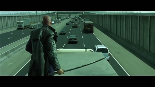 2.5 million dollars, creating a highway from scratch and destroying 300 vehicles: that is the cost of one of the most iconic action scenes in film history - Softonic
