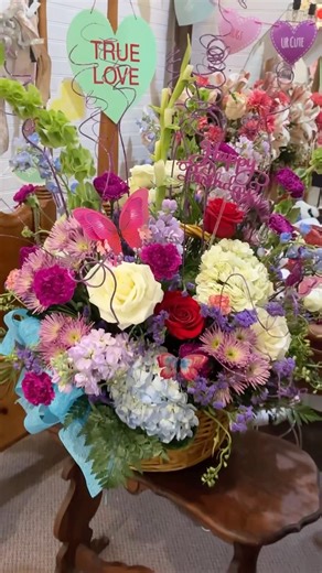 I had so much fun making this Ginormous Gorgeous whimsical garden #floral #birthday basket! ￼#roses
