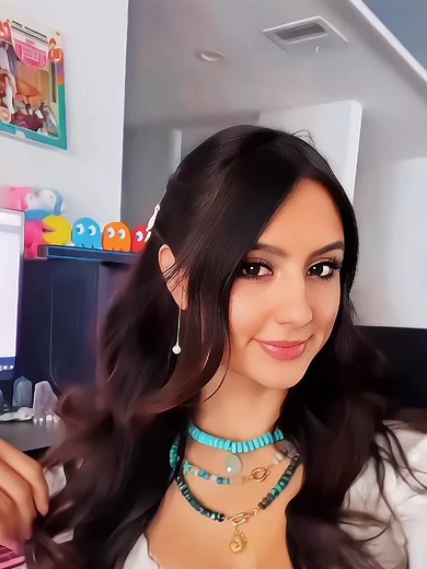 Eliza Ibarra: Mujeres en TikTok Live