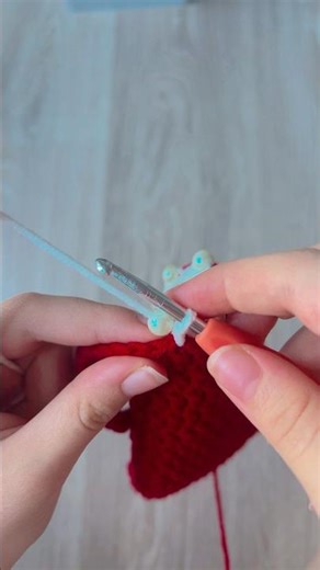 Crochet but with beads #everythingmaria #crochet #diy #amigurumi #2026 #easy #tutorial