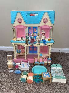 1993 Fisher Price Loving Family Dollhouse Doll House Only With Swings Front Pillars Do Not Go in Completely - Etsy