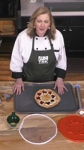 November is all about Pies and Holiday Cooking in The Blind Kitchen. Our Pie Maker Collection has 15 blind-friendly tools that make pie making pleasurable and attractive for bakers with vision loss. We will be showcasing the tools throughout the month and are especially excited about our newest addition to the Blind Kitchen!: The Pie trifecta! For more information on how to acquire the Pie Maker Collection visit the link below: https://theblindkitchen.com/product/pie-maker-collection/ Pie trifec