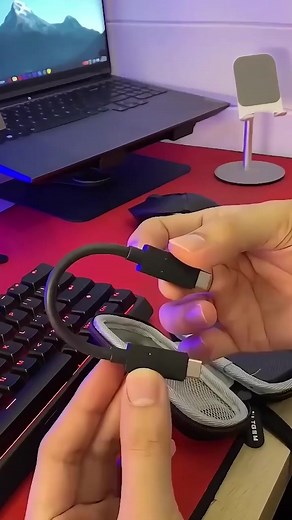 SSD portable extrême ⚡ Grande capacité de stockage, transfert de données rapide, vitesse de lecture maximale 1 050 Mo/s, vitesse d'écriture maximale 1 000 Mo/s. ⚡ Disque portable et durable, résistant aux chutes. ⚡ Vitesse de transfert super rapide, stockage sécurisé. | Amazora | Facebook