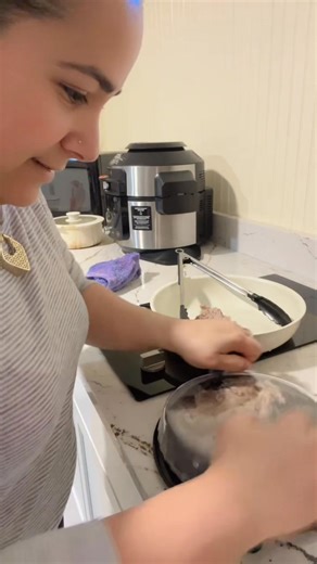 https://www.tiktok.com/t/ZTHc7kY83FpkQ-M5V5q/ | Yalena