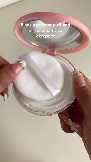 Downsizing Loose Powder Container for Portability and Convenience