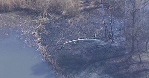 Boston Police Officer Injured During Brush Fire In Back Bay Fens - CBS Boston