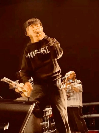 @Ivan bruh #ivancornejo #ivancornejooficial #mirada #lyrics_songs #forupage #fyp #greenscreen