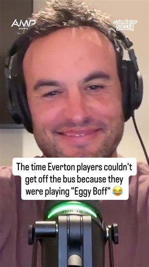 Former Everton players Tim Howard, Landon Donovan and Phil Neville talk about playing Eggy Boff. #soccer #soccertiktok #footballtiktok #usmnt