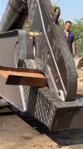 أغرب مقص هيدروليكي في العالم #shots