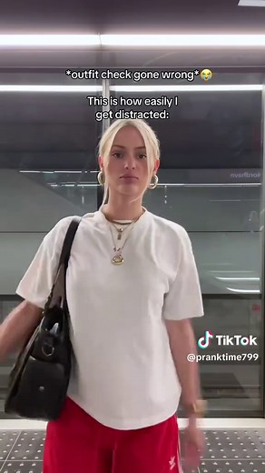 I was all set to look fabulous when I stepped out…but ended up with a collection of fashion fails#ootdfail #outfitfail #fails #fyp#funny