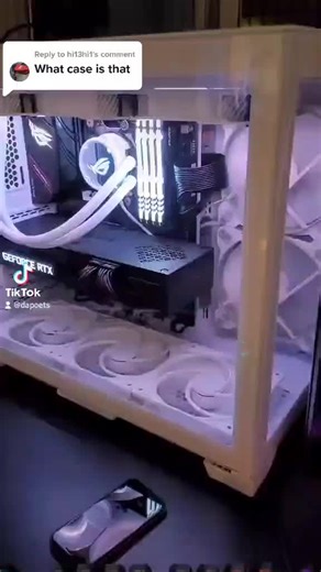 Reply to @hi13hi1 The Lian Li 011 Dynamic Mini Snow ❄️ Edition. Very fun case to build in with lots of design options. #techtok #pcbuild #pcgaming