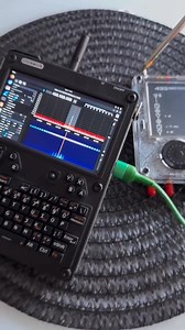 Now running a full portable SDR setup with the uConsole, Spectran V3 and Mayhem — tuning into the 433 MHz band and having some RF fun. Gotta love what this little machine can do! | Cybersecurity by CyberKid