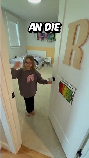 This girl had a great idea to show her mood ❤️