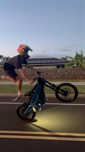 Rawr x talaria duo 🔥#rawrrmantis #x3 #wheelie Ai generated