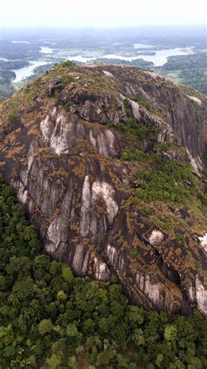 wild wanderer on Instagram: "The Cheengeri Hills Trek is a rather straightforward and enjoyable trek situated near Ambalavayal town in the Wayanad district. What sets this trail apart from others in the Western Ghats is the absence of dense tree cover. Instead, the path involves ascending granite rocks all the way to the summit. As you make your way to the top, a breathtaking panorama unfolds before you. The views encompass the picturesque hillocks of Chembra and the expansive Karapuzha Dam. On