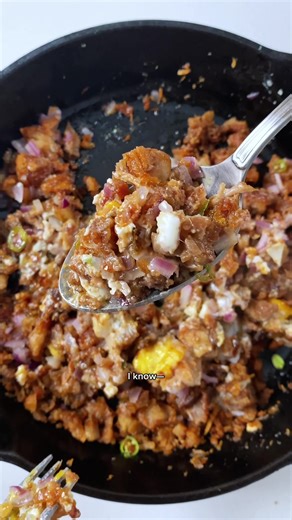 💥 Lechon Kawali Sisig. Leftover crispy pork belly—what a concept! But if you’re looking to zhuzh up your lechon kawali, chop it into tiny bits and turn it into crispy, crispy sisig. Mayo liver spread forms a rich and speedy base. Toss in whatever you like! Go crazy with red onions, calamansi, chilies, that controversial egg. | Pepper.ph