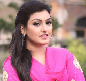 Anmol Gagan Maan Height, Age, Boyfriend, Husband, Family, Biography & More » StarsUnfolded