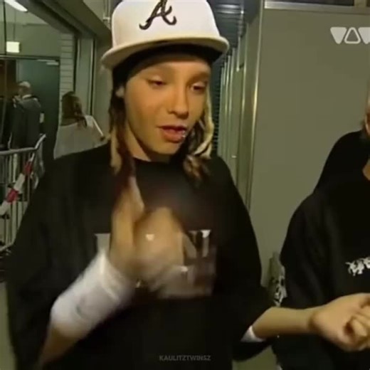 KOMPA KOMPA #tomkaulitz #2005 #vaiprafycaramba #tokiohotel #viral | Tom kaulitz