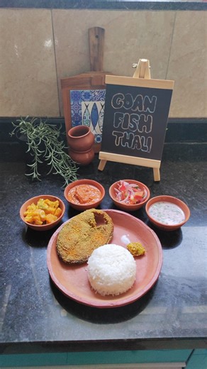 Goan fish thali – rice, rava fried kingfish, mackerel curry, pumpkin bhaji, sol kadi, salad, pickle, and a pinch of salt. #goanfishthali #goanfood #fishcurry | Raksha's Kitchen