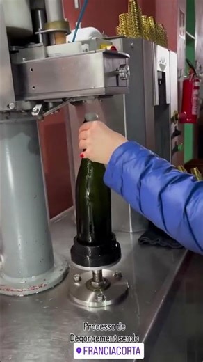 The Final steps of champagne making.🍾 @italy_sommelier #champagne #dosage #bottling #disgorgement