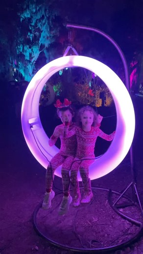 Glowing Gardens presale tickets are live TODAY! ✨ Snag your exclusive discount before Aug. 31: just $15 for adults and $10 for kids with code GG-PRESALE25. This year, experience a brand-new laser fog trail weaving through the forest, gather around our cozy new S’mores Station, and play in the expanded Snow & Glow Zone with a giant inflatable igloo, glowing swings, see-saws, and more. And of course, the dazzling lit trees, sparkling light river, festive food & cocoa, and magical holiday character