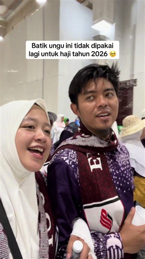 Kenangan Indah Bersama Batik Ungu Haji