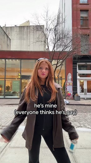 sophia la corte (@sophialacorte)’s video of brad mondo