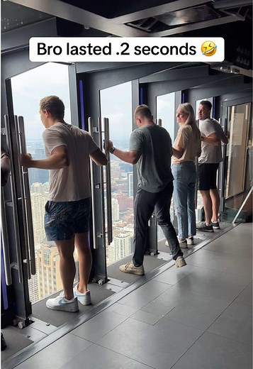 TILT at 360 CHICAGO: Lean Out 1,030 Feet Over Michigan Ave