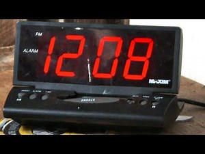 Smashing a Maxim DA29 Alarm Clock
