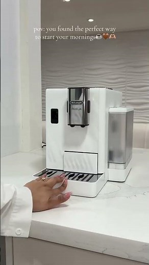 I Saved $300 On My Dream Coffee Machine! ☕️ De'Longhi Rivelia Review