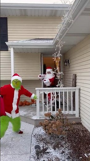 The Grinch VS. Santa