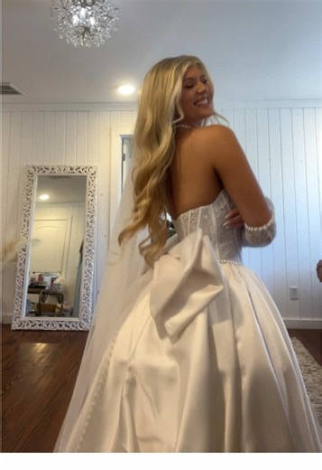 Ring Finger Meaning and Symbolism Explained