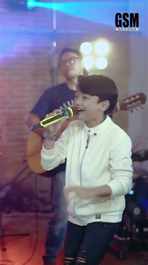 Bielkis Aura ft. Damar Aji - Ngelabur Langit #shorts #dangdut #remix