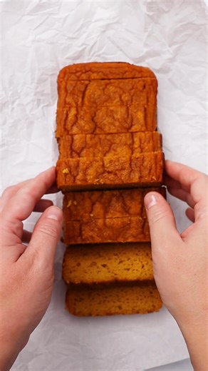 Easy & Incredibly Moist Pumpkin Bread 🧡🍂 Pumpkin just makes everything better, doesn’t it? This easy pumpkin bread is so moist, super soft and full of warm spices—plus, it has that perfect golden-orange color. With coconut flour and real pumpkin puree, it’s a healthy way to bring all those cozy fall vibes to your kitchen. The only way to make it better? Add maple syrup. So I added a sugar-free version that is sure to please everyone who tries this. Feel free to get creative to adapt it to your
