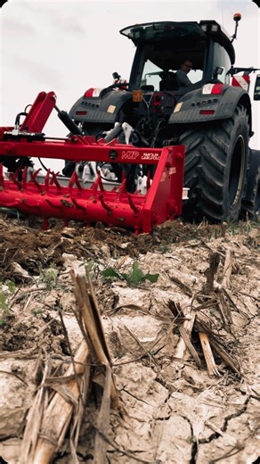 68K views · 546 reactions | Profondo Rosso  — #agriculture #farming #farm #farmer #farmlife #tractor #johndeere #fendt #agro #nature #agricultura #agriculture life #agri #newholland #farmers #landwirtschaft #harvest #global #caseih #organic #masseyferguson #food #photography #claas #tractors #agronomia #horticulture #maschiogaspardo #agricultureworldwide #gomierofarm | Gomiero Farm | Facebook