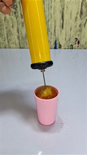 Unusual Gold Stress Ball DIY! Wait for it... 🤩✨ #Shorts #OddlySatisfying #StressBall"