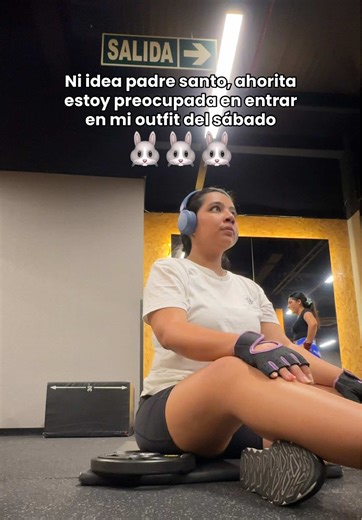 Bad Bunny ahí te voy para la casita 🏠🐰 #foryourpage #badbunnypr #gymgirl #nuevayol #limaperu🇵🇪