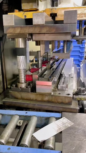 カム機構によるプレス加工の紹介