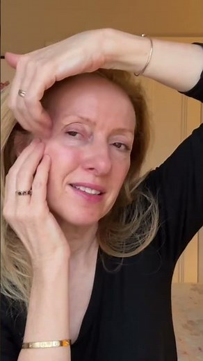 Natural B*Tox Hack! 👀 Erase Crow's Feet with 1-Min Face Massage #detoxfacemassage #skincareroutine